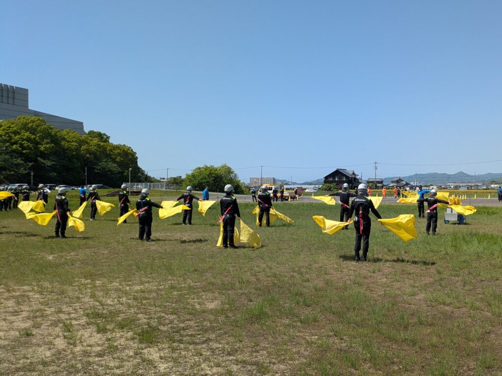 大旗による誘導要領